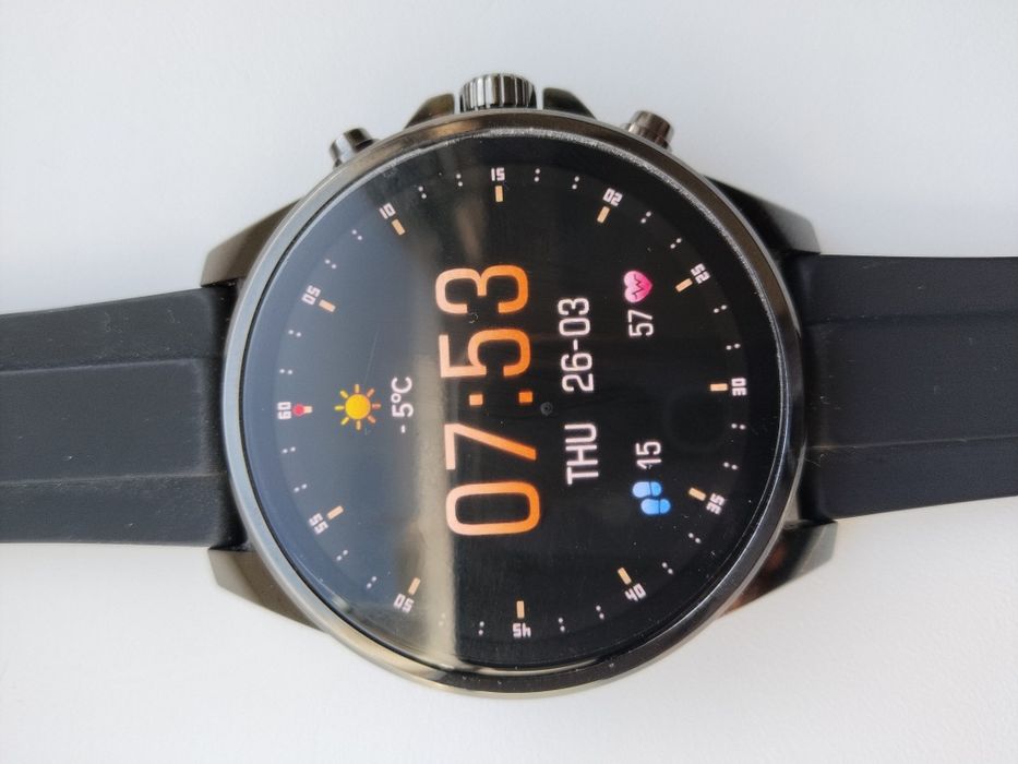 Смарт часы W1 почти новые