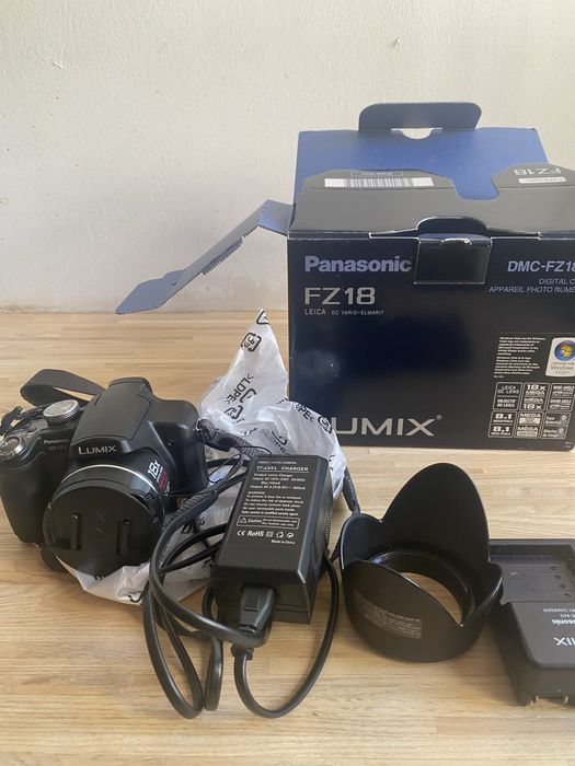 Aparat Panasonic Lumix FZ18 Vechi