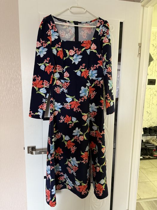 Платье нарядное