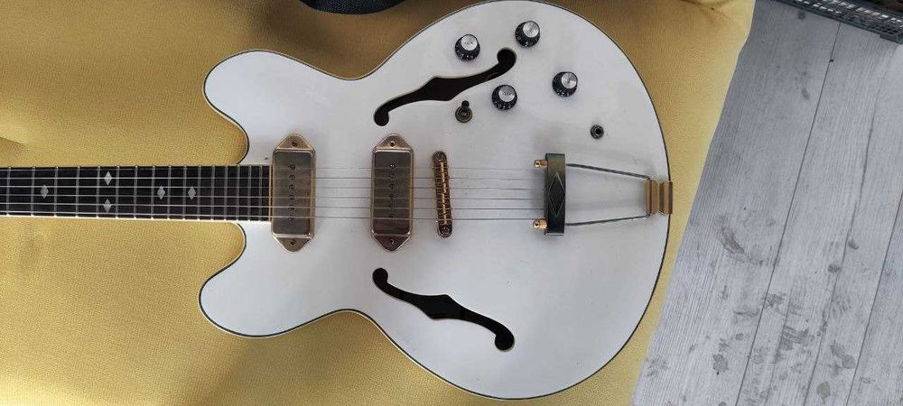 Электрогитара Xaviere