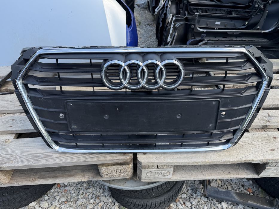 Решетка Audi A4 B9 2020 год.-