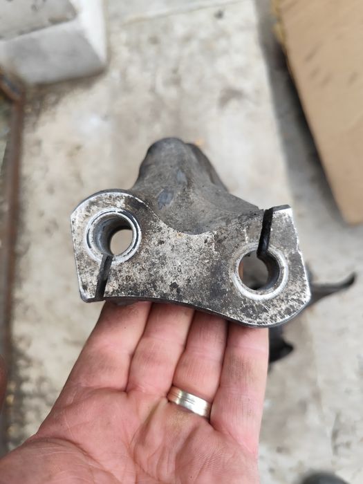 Fuzeta drepta fata audi Q5 cod 4G0407254B