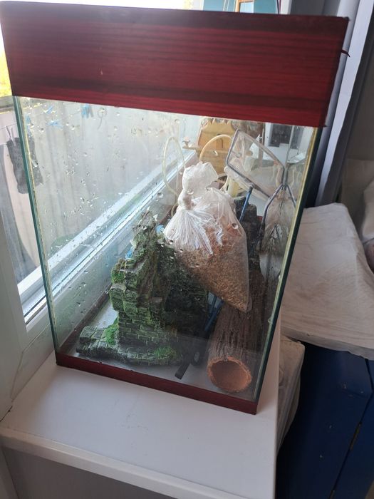 Продам аквариум 40л
