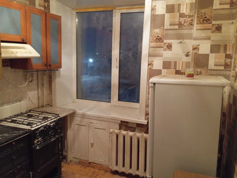 Продам 2 ком квартиру центр