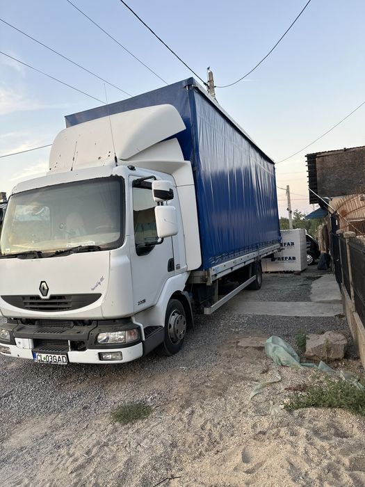 Camion Renault Midlum