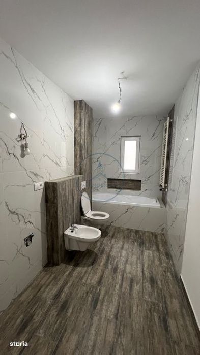Apartament cu 4 camere Finisat 82 mp utili Parcare Inclusa