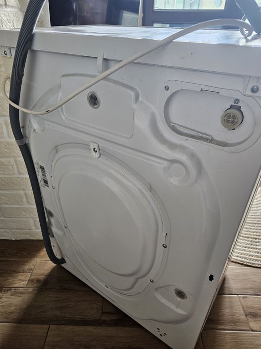 Пералня Indesit  за части