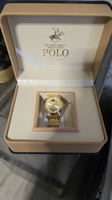 Сағат сатылады срочно