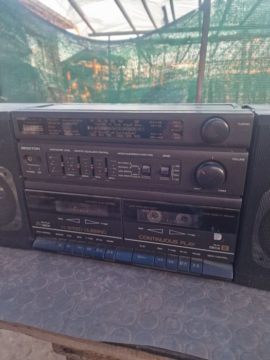 Ретро касетофон BBS