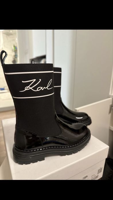 Cizme Karl Lagerfeld marimea 32.