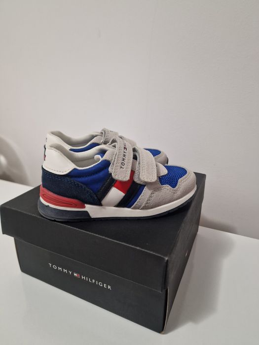 Обувки Tommy Hilfiger