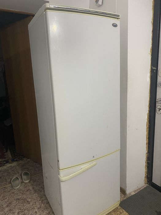 Холодильник б/у продам