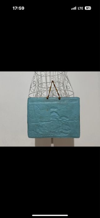 Tablou cred ca din piele vechi