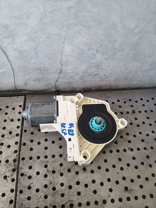 Motoras macara dreapta spate audi a4 b8 8k 8k0959812a