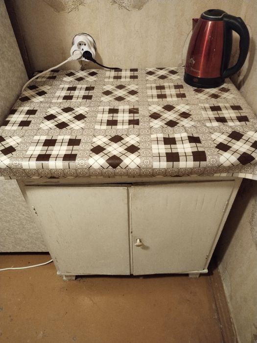 Кухонный стол-шкаф