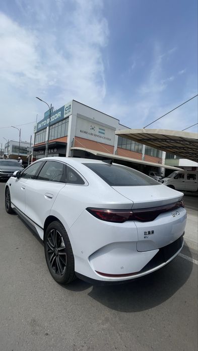 BYD qin L sedan Elektr