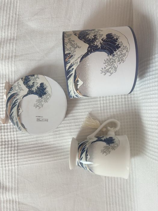 Рисувана чаша в луксозна кутия