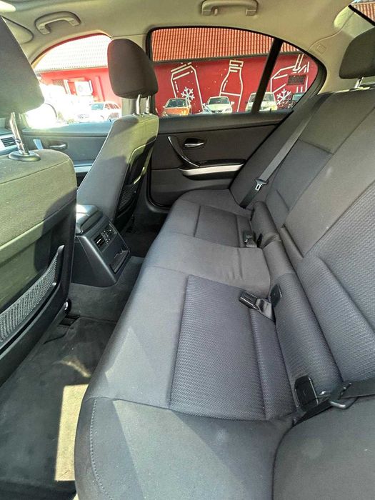BMW e90 318i 2010