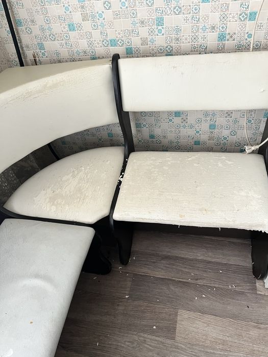 Кухонный угловой диван