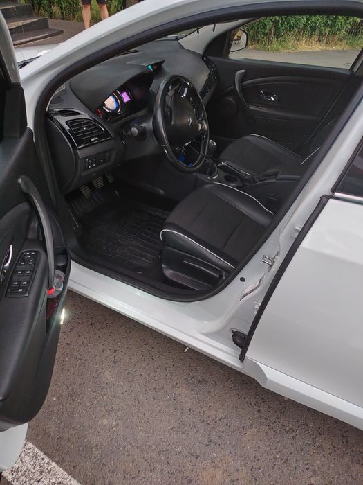 RENAULT Fluence 2014 — imagine 2