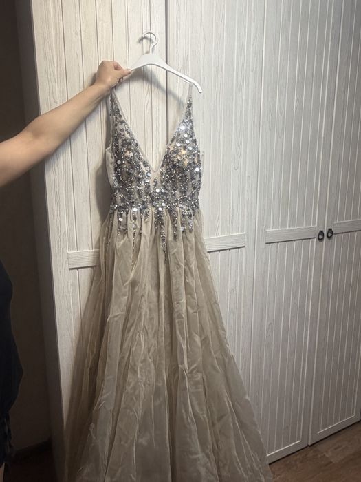 Вечернее/выпускное платье