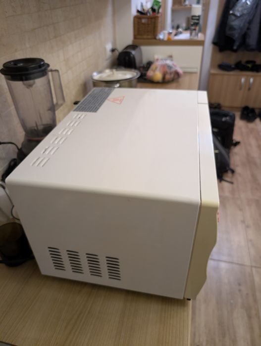 Cuptor Microunde Zelmer cu rezistenta grill