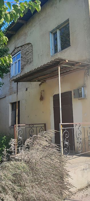 Продается дом 7,5 сотых + 2 сот