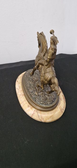Statueta bronz  veche cavaler medieval
