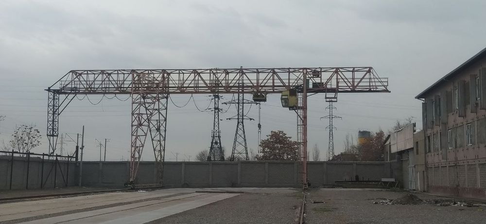 Казлавой кран 15 тона