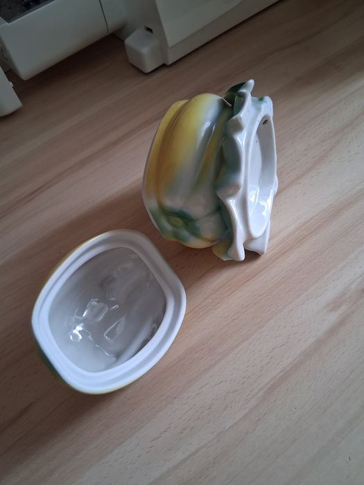 Винтажная  фарфоровая посуда