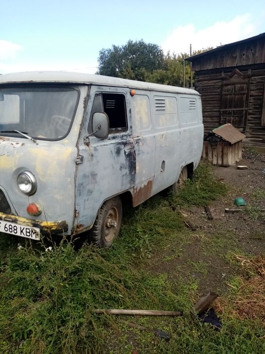УАЗ 452,         фургон.