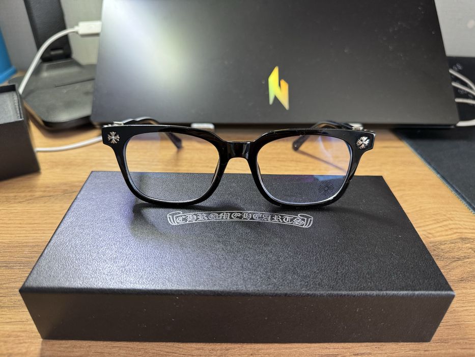 Продам очки Chrome Hearts