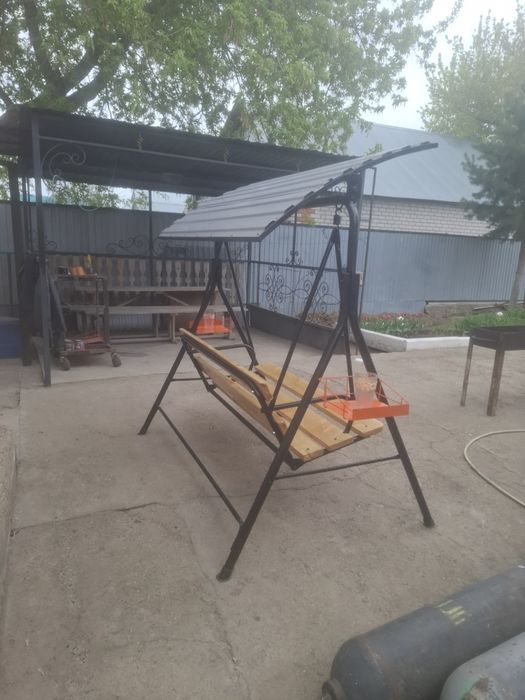 Продам качелю подростковую