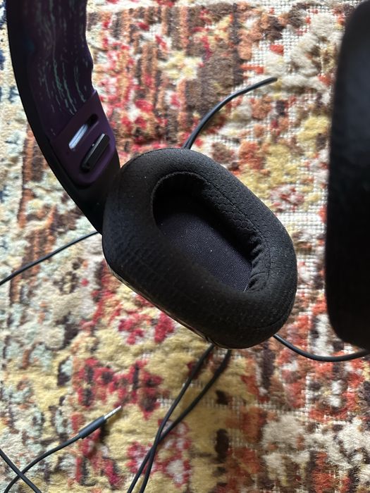 gaming cu fir Logitech G335