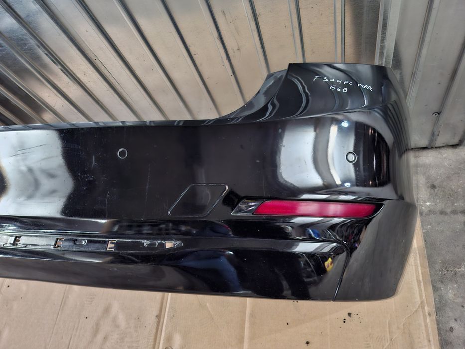 Bara spate BMW F30 Nonfacelift culoare 668 Schwarz II