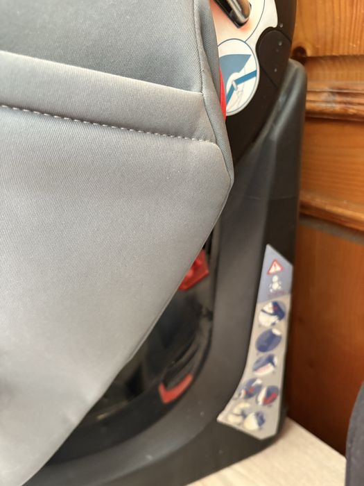 Chicco столчета за кола 9-18 кг и 15-36