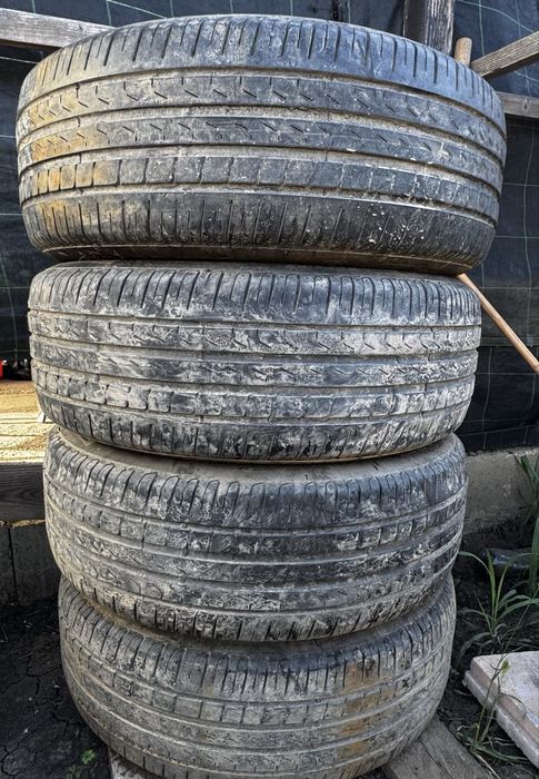 Set cauciucuri Pirelli Run-Flat (RFT)