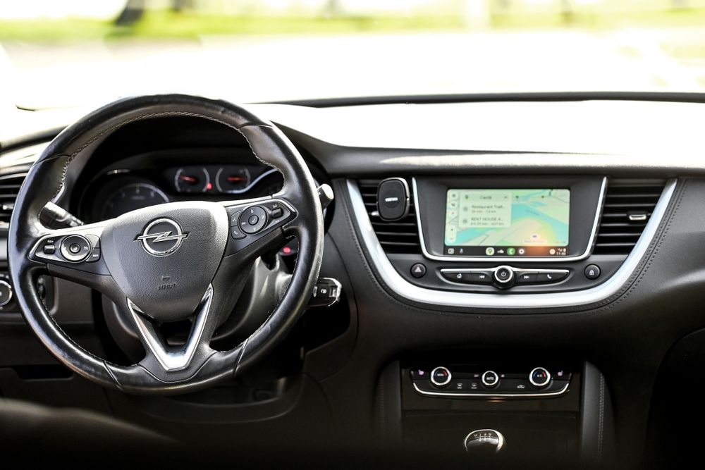 OPEL Grandland x se vinde