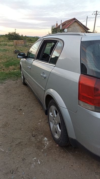 Vând Opel Vectra Signum
