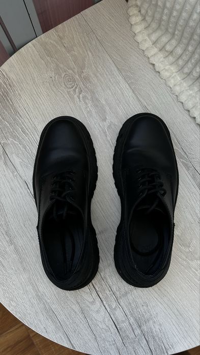 Zara Туфли черные 44