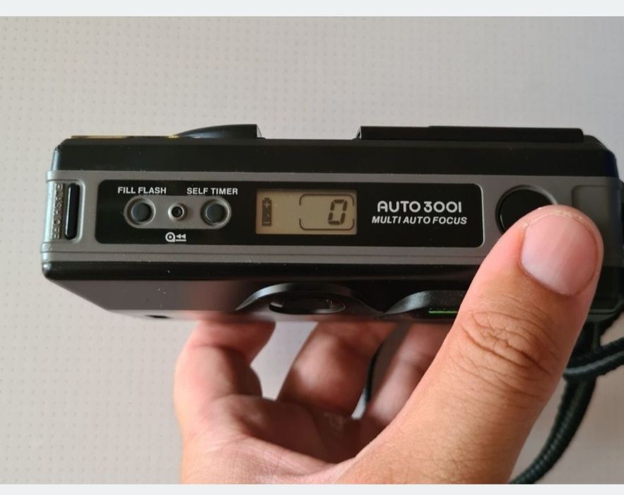 Chinon Auto 3001 Multi Focus Camera Aparat Foto Film Point & Shoot