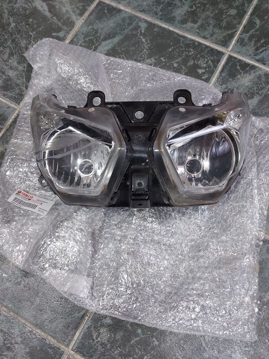 Фар за X-max125, X-max250, X-max400