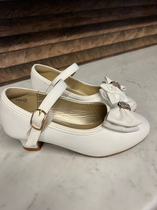 Официални обувки за момичета