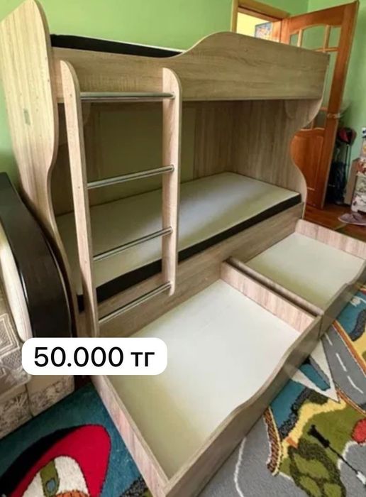 Детская двух ярусная кровать