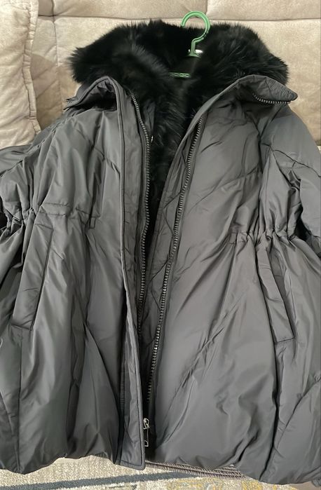 Продам пуховик, с песцовым воротником