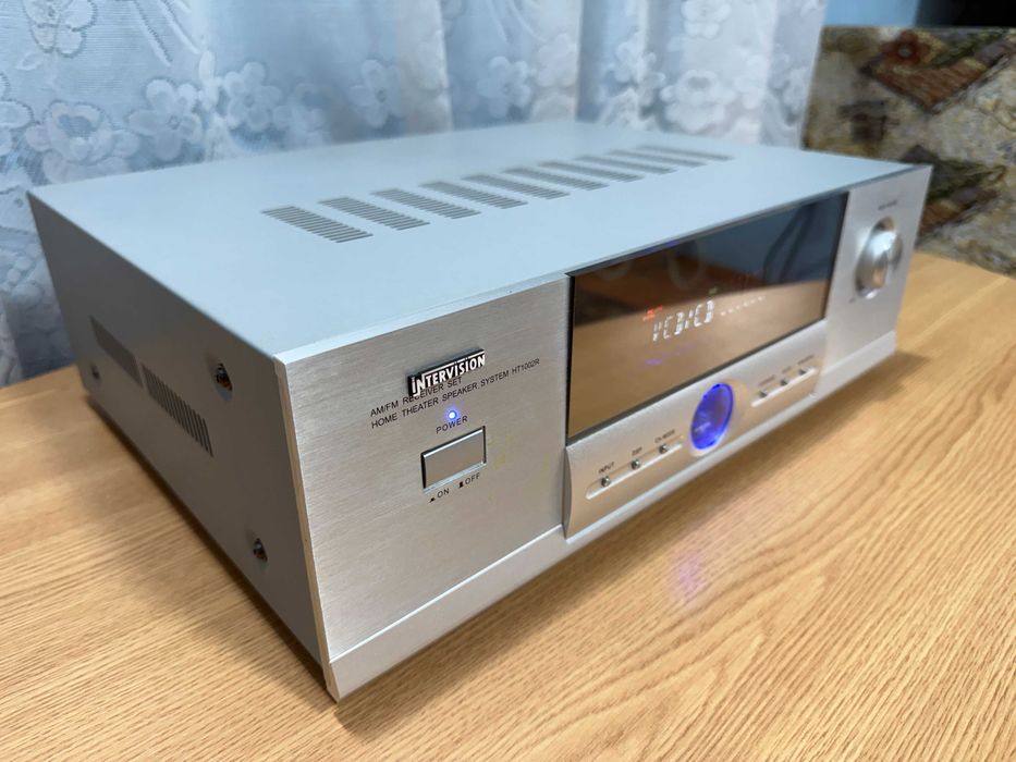 Amplificator,statie,putere,INTERVISION-sunet de cristal cu bass profund si inalte bine definite !