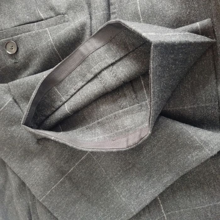 Costum barbatesc Hugo Boss