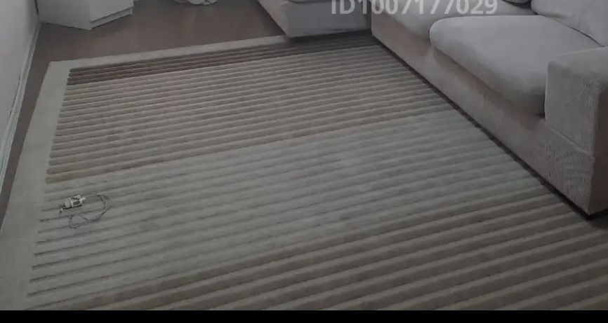 Продается ковер плотный 5/2,5м.