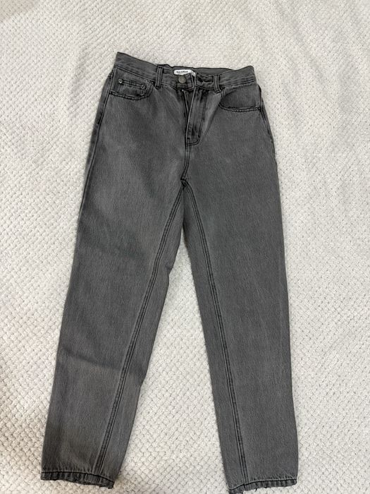 Продам джинсы mom Pull&bear