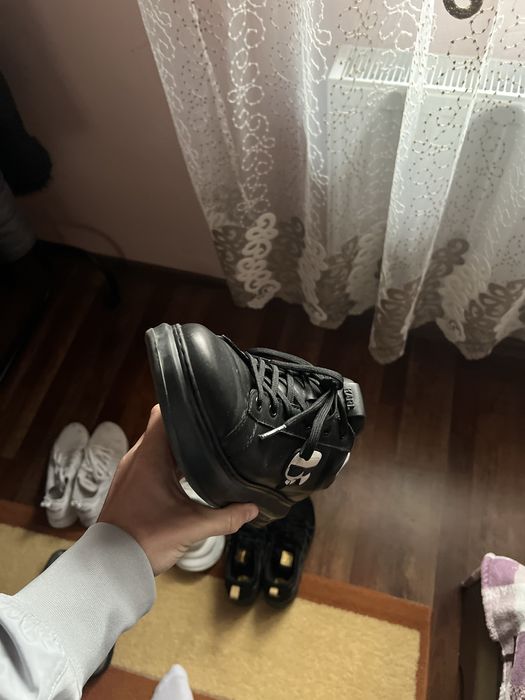 Adidasi karl lagerfeld marimea 41